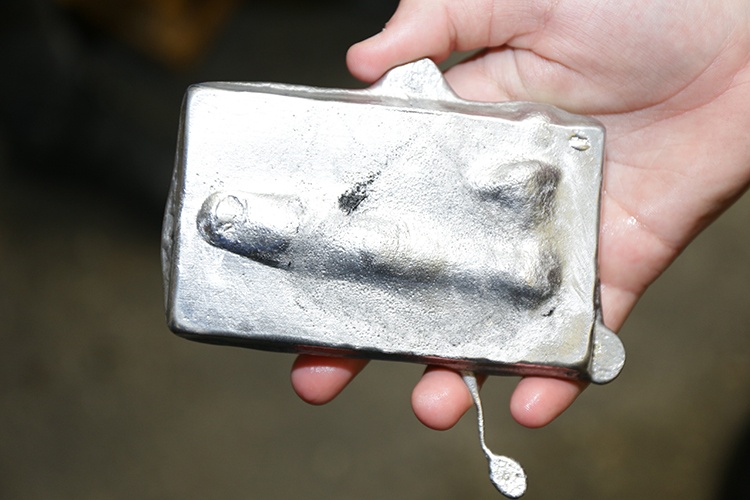 Finger in Form gebracht – mit Aluminiumguss! 